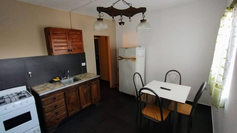 House, 1 Bedroom, Accessible, Smoking | Dining room