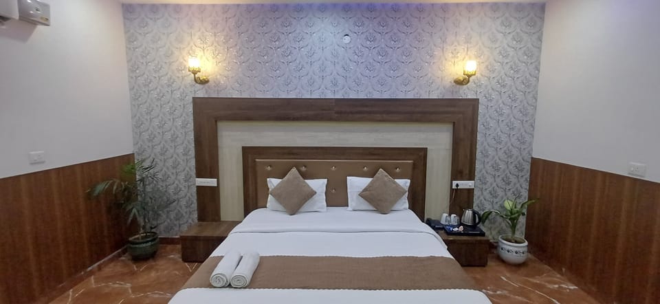 Superior Suite, 1 Bedroom | Iron/ironing board, free WiFi