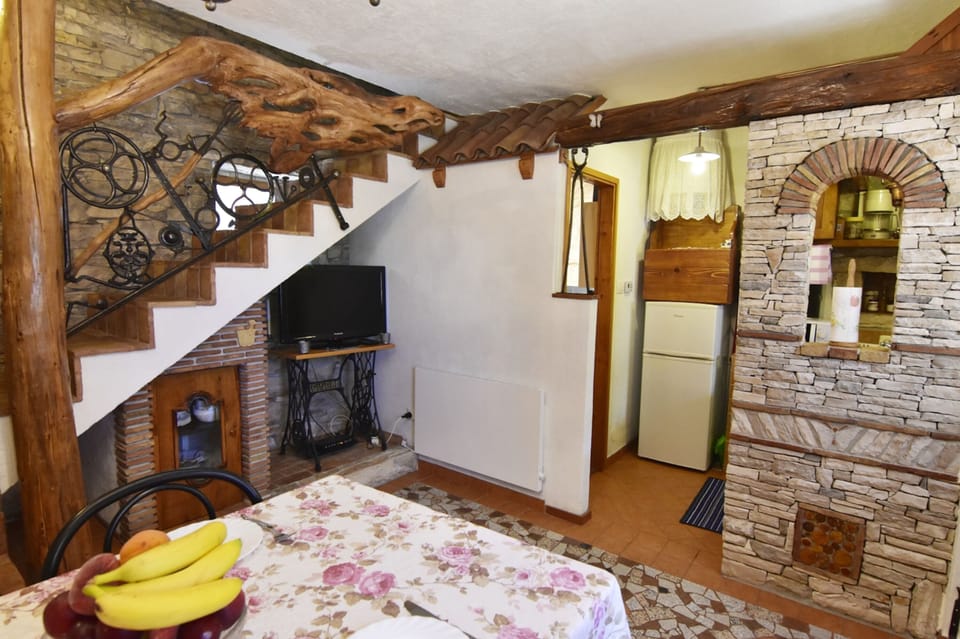 Villa, 1 Bedroom, Accessible, Patio | Living room