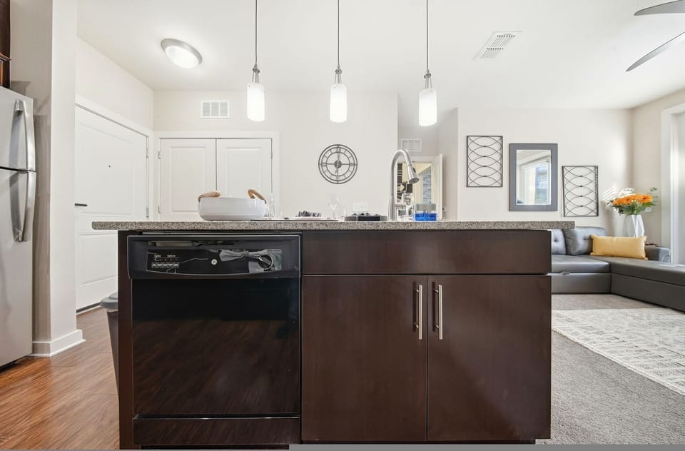 House, Accessible | 2 bedrooms, desk