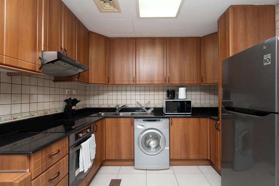 Premium Apartment, 2 Bedrooms, Sea View | Private kitchen
