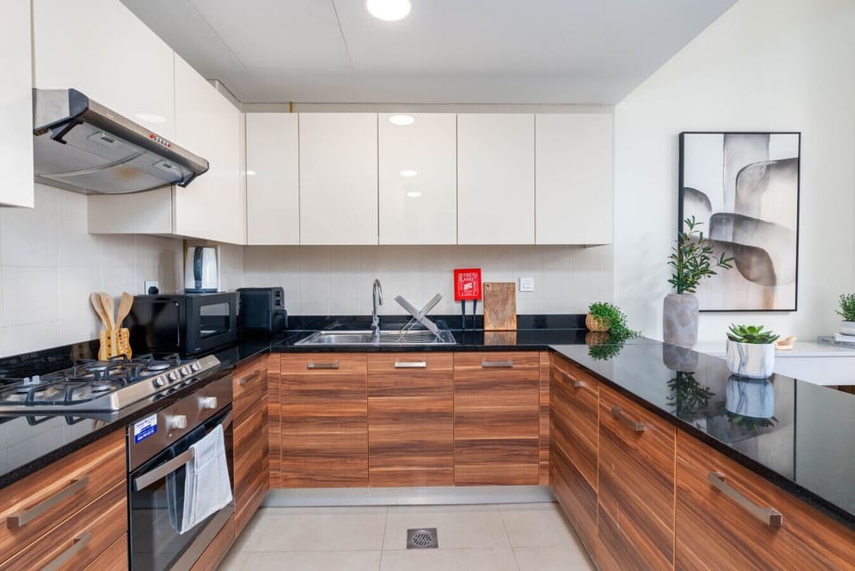 Deluxe Apartment, 1 Bedroom, Kitchen, Sea View | Private kitchen