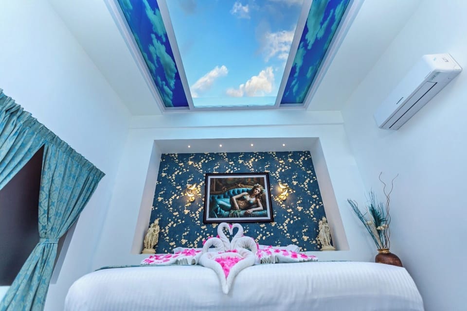 Family Suite | Hypo-allergenic bedding, desk, soundproofing, free WiFi