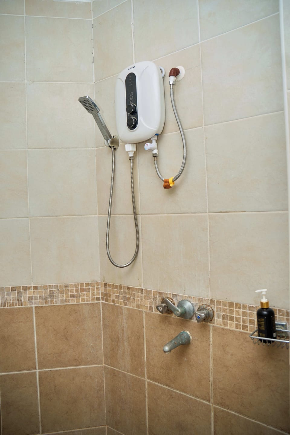 Deluxe Double or Twin Room, Balcony, Ocean View | Bathroom | Soap, shampoo, toilet paper