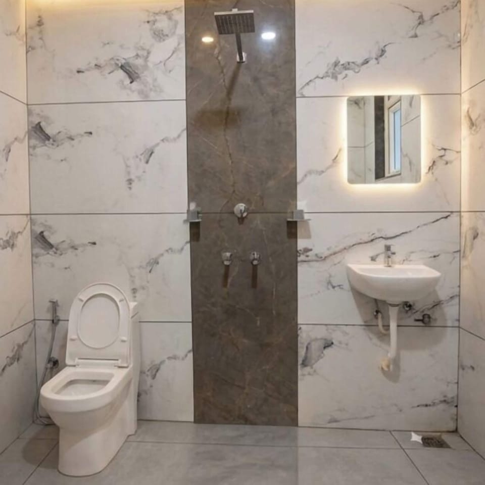 Classic Room | Bathroom