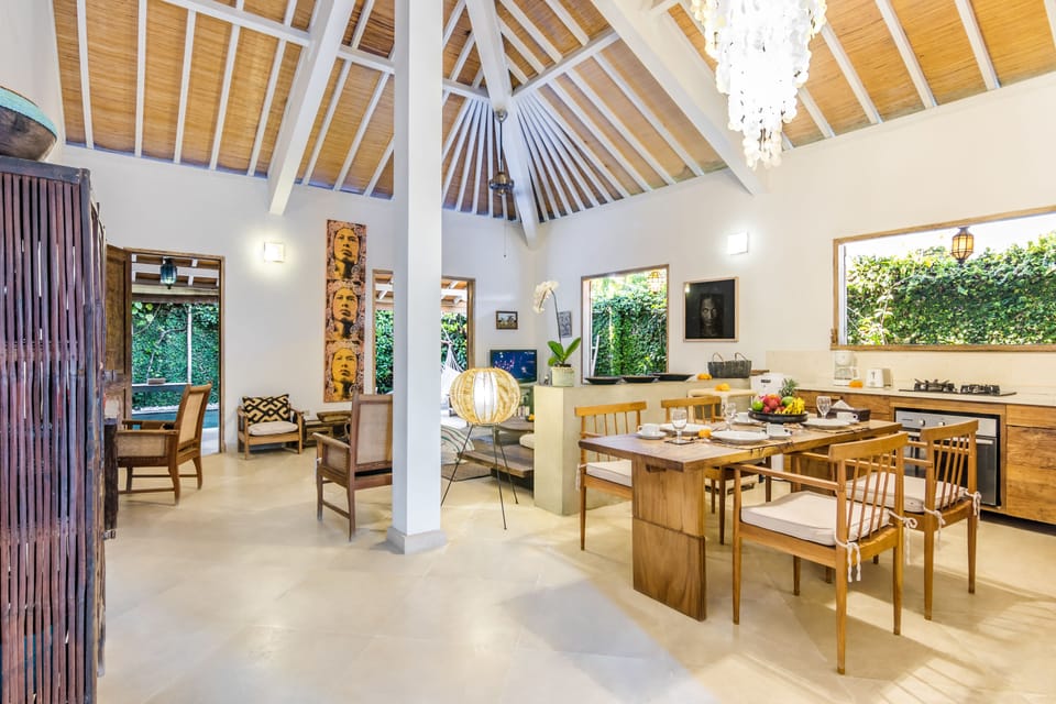 Villa, 3 Bedrooms, Private Pool | In-room dining