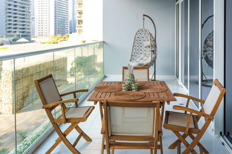 Business Apartment, 2 Bedrooms, Pool View | Outdoor dining