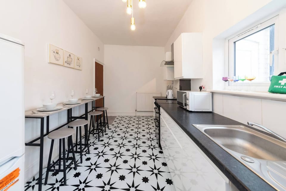 Apartment, 1 Bedroom | Private kitchen