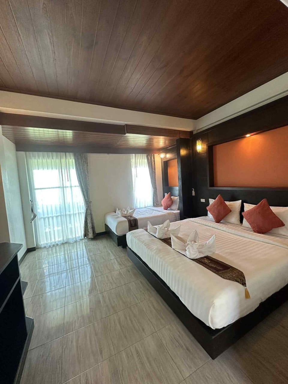 Deluxe Double Room with partial sea view 2rd floor | Premium bedding, down comforters, free minibar, individually decorated
