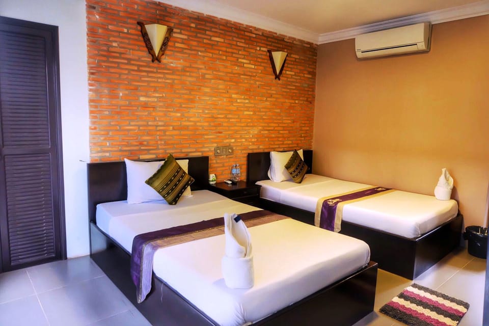 Standard Twin Room | Desk, WiFi (free)