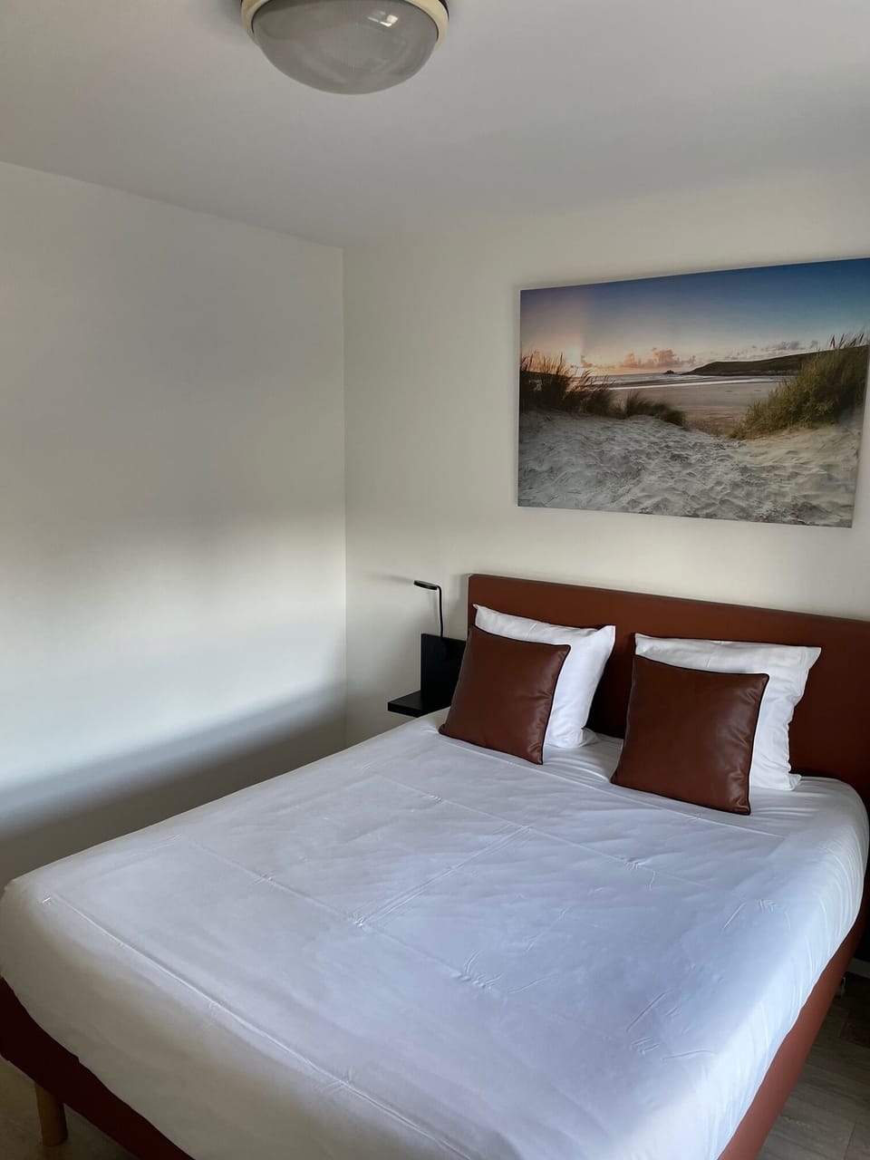 Comfort Double Room | Desk, soundproofing, iron/ironing board, free WiFi