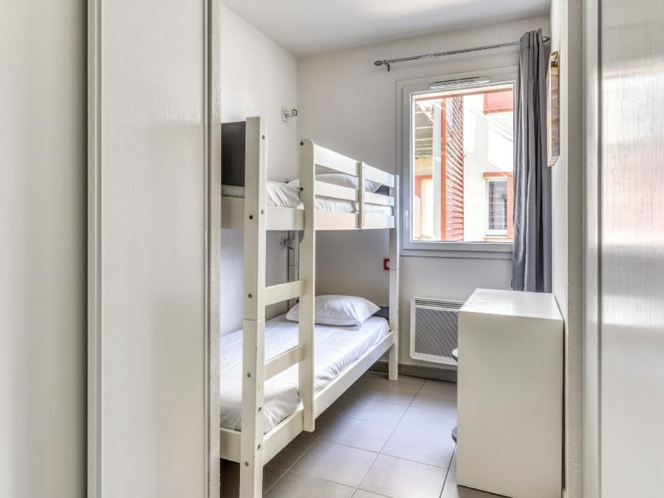 Apartment | 3 bedrooms, bed sheets