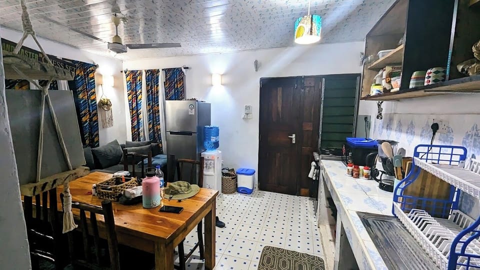 Deluxe House, Garden View | Private kitchen | Fridge, microwave, cookware/dishes/utensils