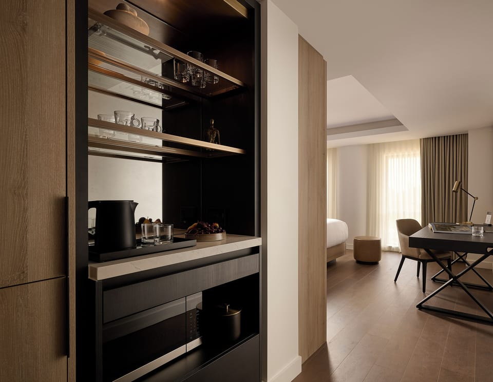 Standard Room, City View | Egyptian cotton sheets, premium bedding, in-room safe, desk