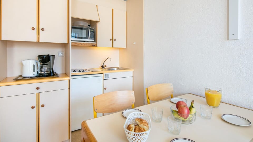 Apartment | Dining