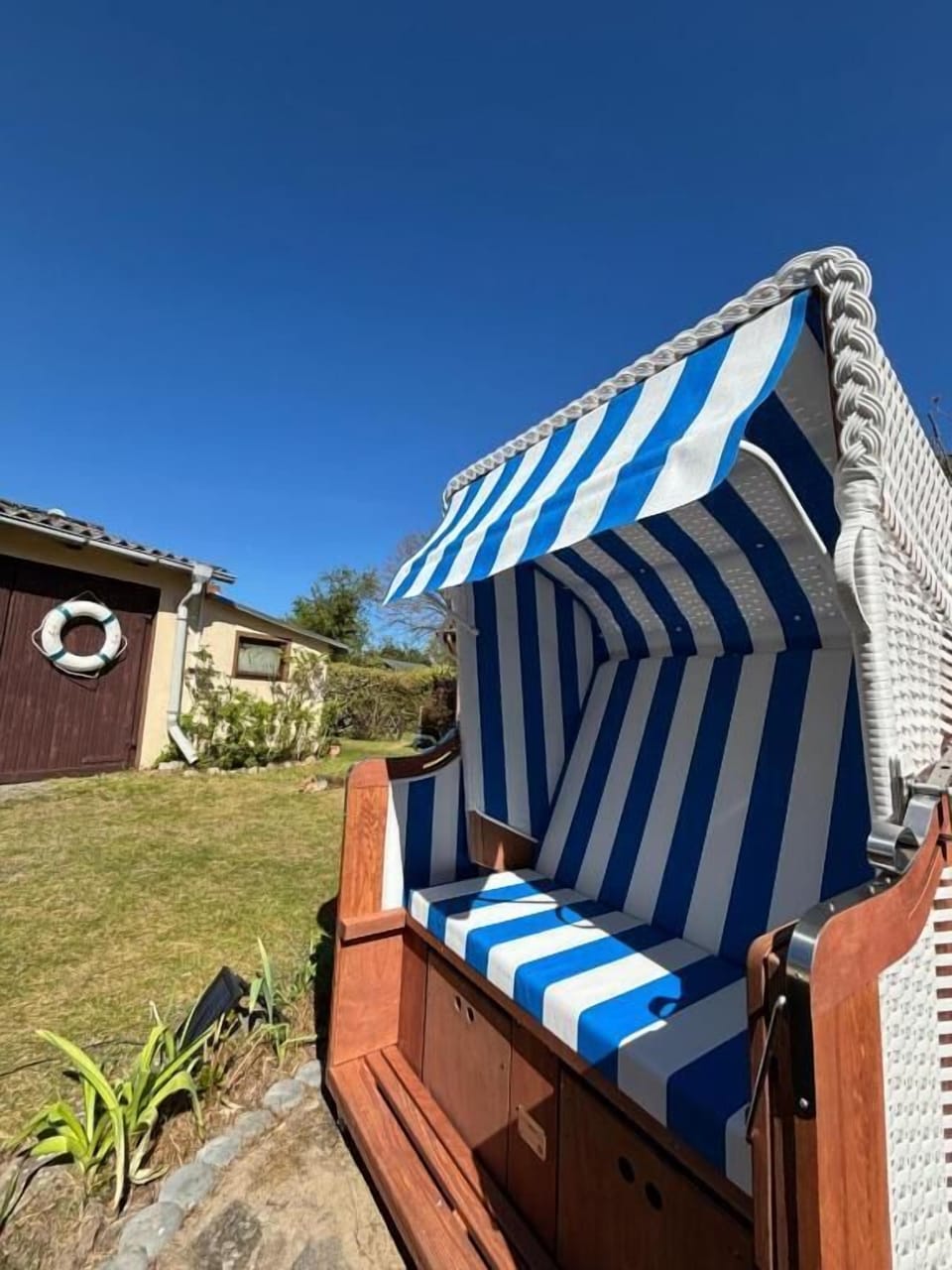 Apartment, 2 Bedrooms | Property grounds
