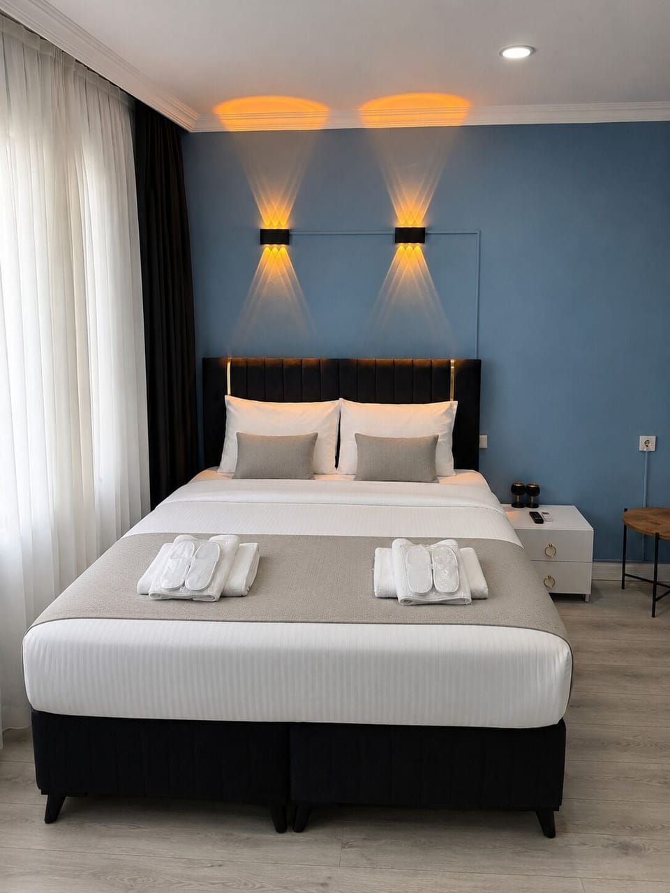 Deluxe Studio, Non Smoking | Desk, laptop workspace, soundproofing, free WiFi