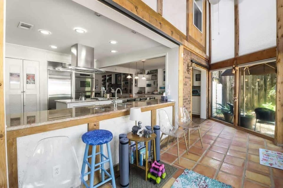 House, Multiple Beds, Pool Access, Pool View (Shadow Beach Retreat) | Private kitchen