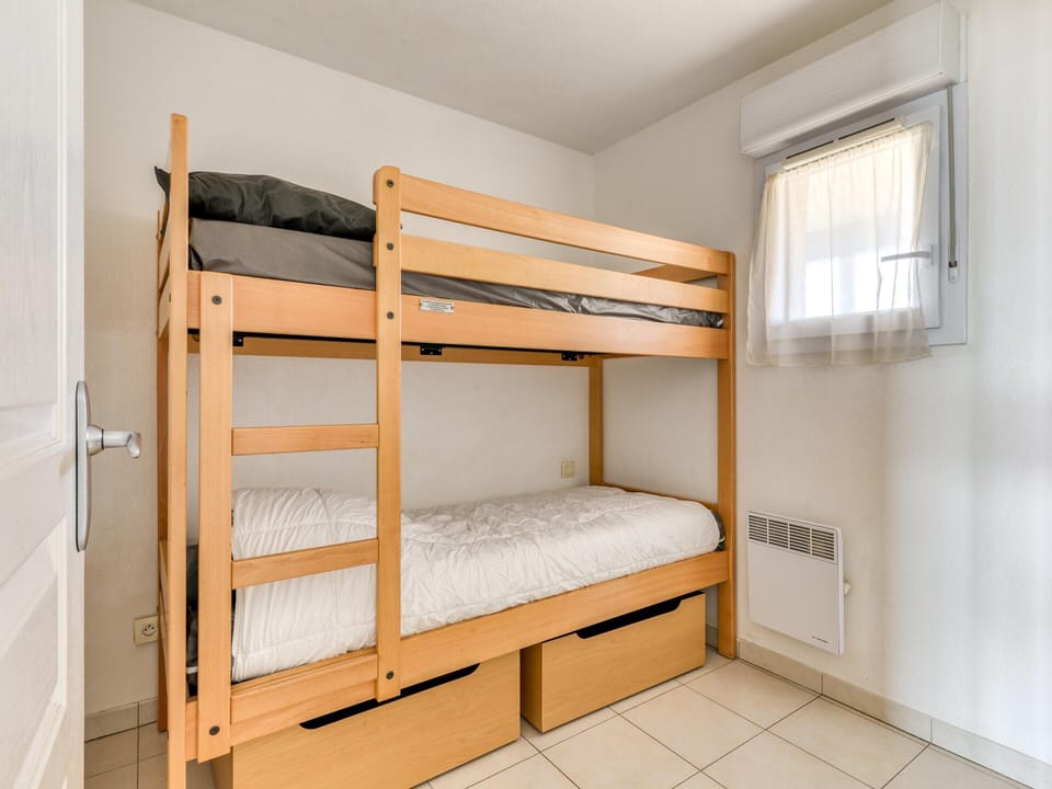 Apartment | 3 bedrooms, bed sheets