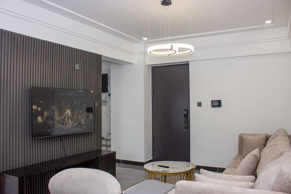 Comfort Apartment, Balcony, City View | Living area