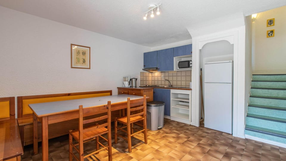 Apartment | Dining