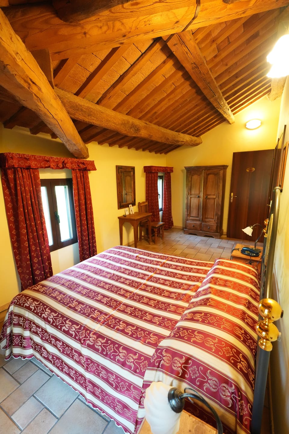 Minibar, bed sheets