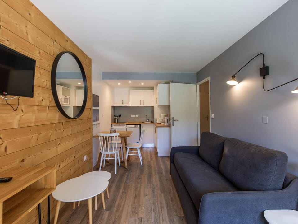 Apartment | Dining