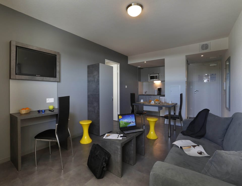 Apartment | Living area
