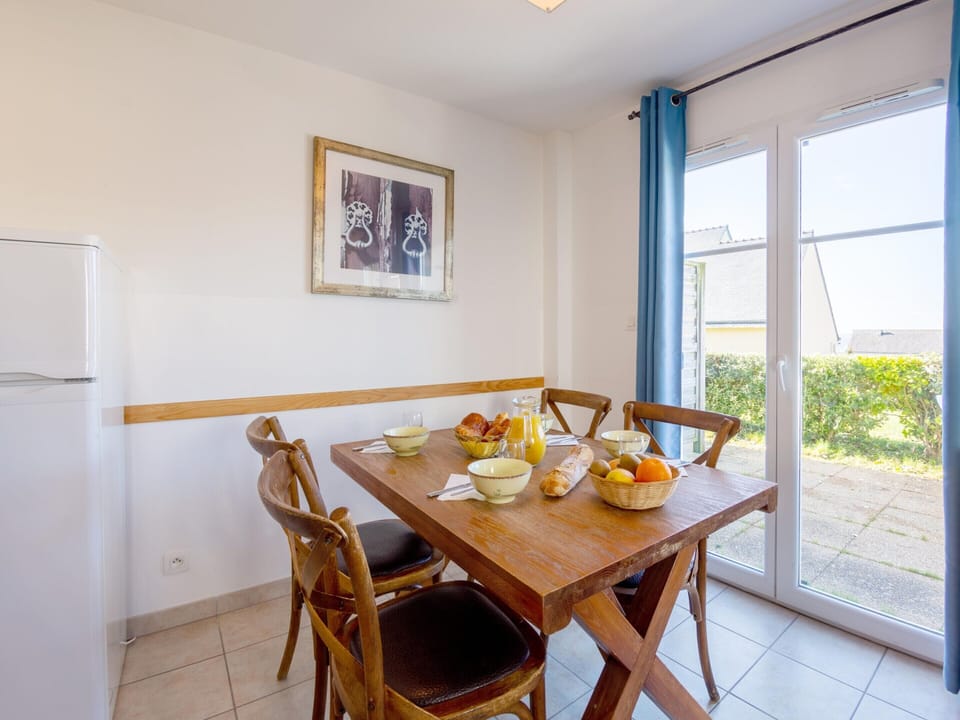 Apartment | Dining