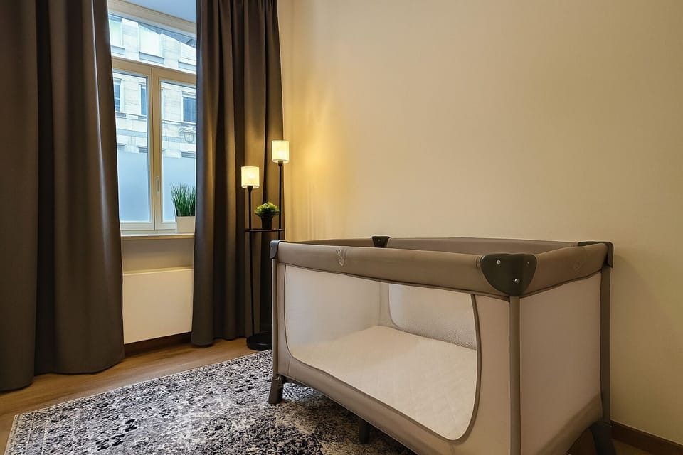 Deluxe Apartment, 5 Bedrooms, Non Smoking | Interior