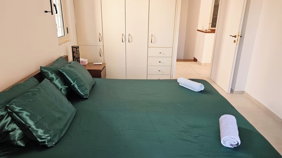 Classic Apartment, Pool View | WiFi (free)