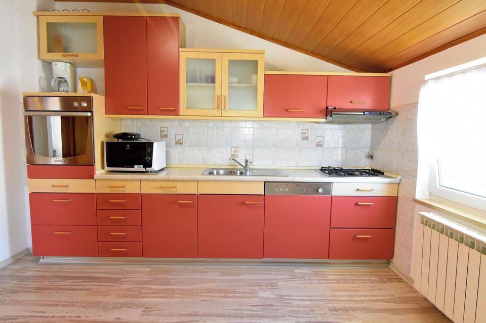 Apartment, 1 Bedroom, Balcony, Garden View | Interior