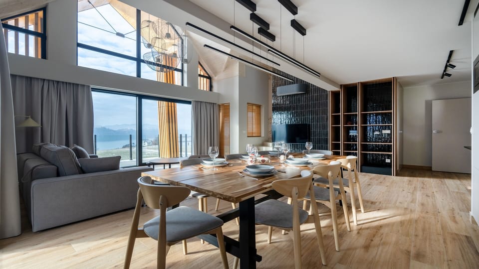 Apartment (2) | In-room dining