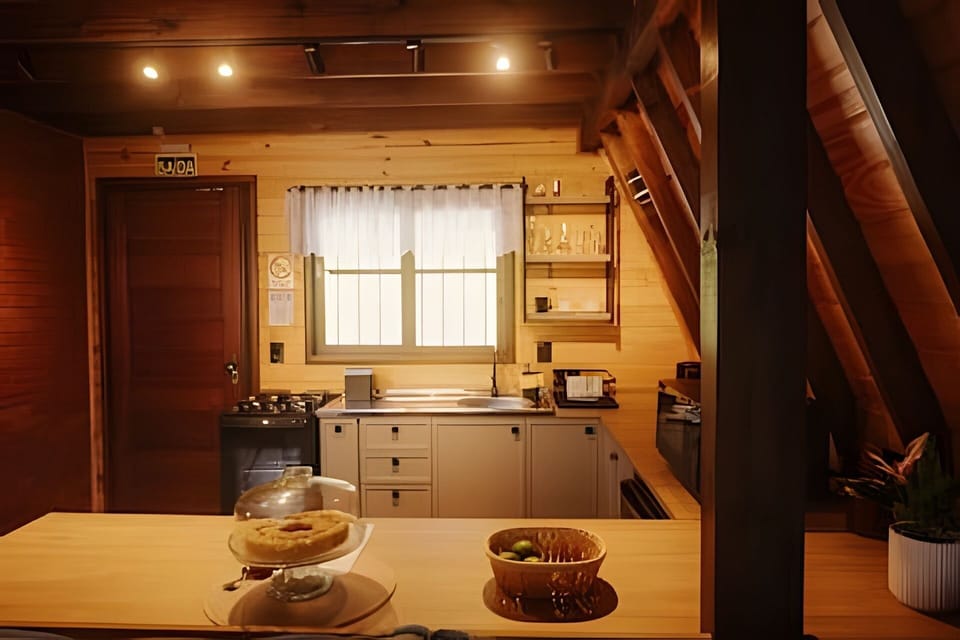 Comfort Cabin | Private kitchen | Mini-fridge, microwave, oven, stovetop