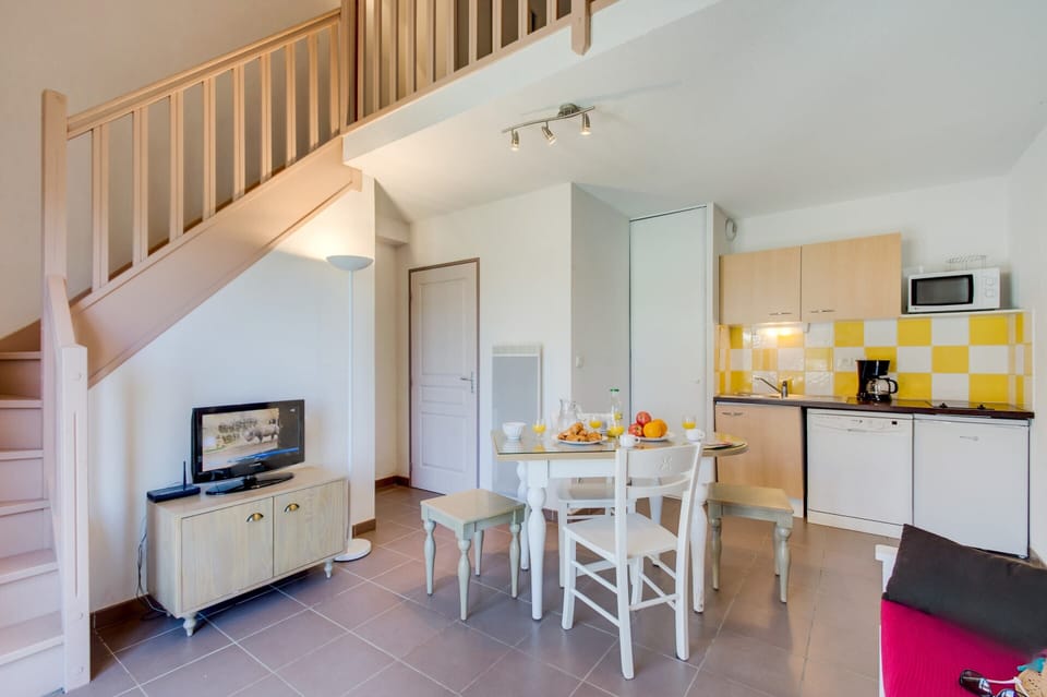 House | Dining