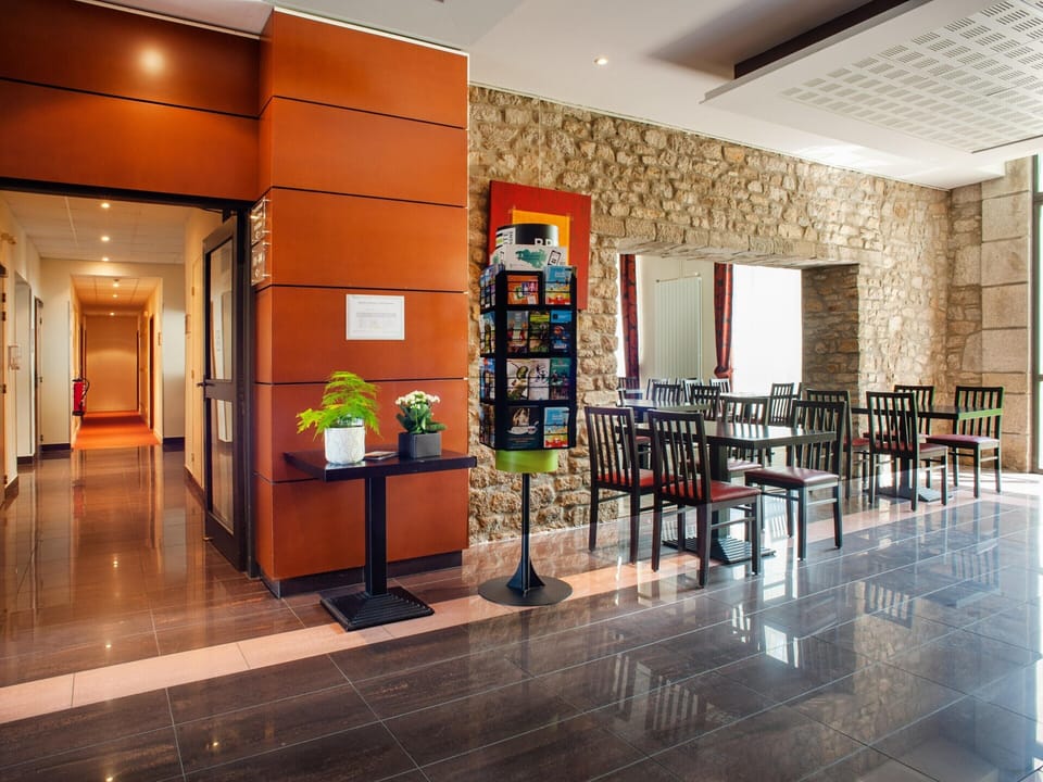 Apartment | Dining