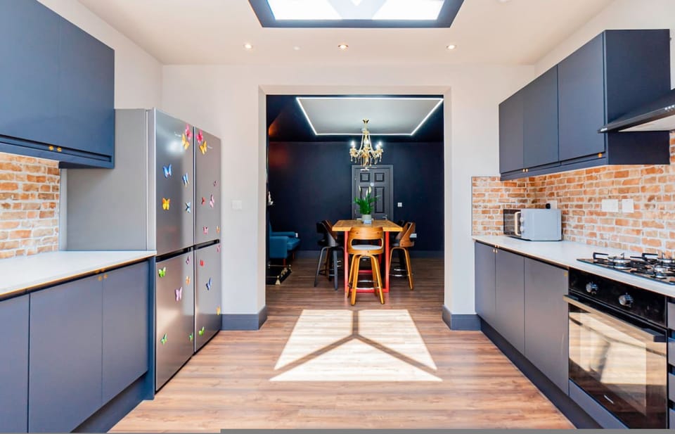 House | 6 bedrooms