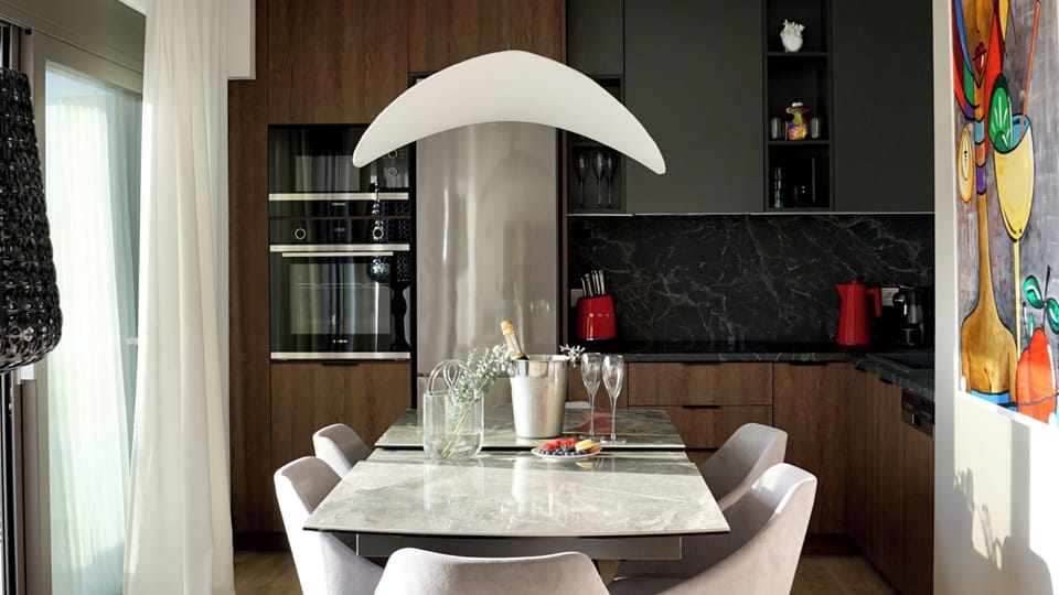 Apartment, City View | Private kitchen | Full-size fridge, microwave, oven, stovetop