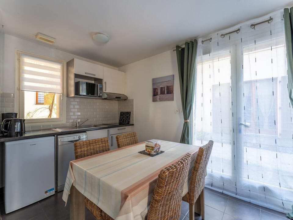 Apartment | Dining