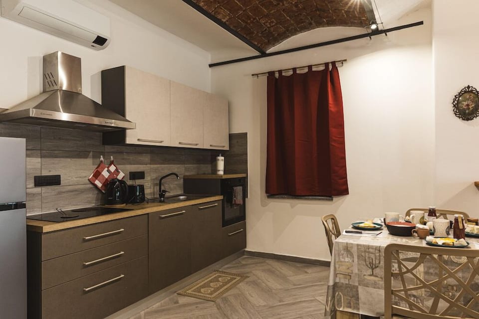 Standard Studio, Garden View | Private kitchen