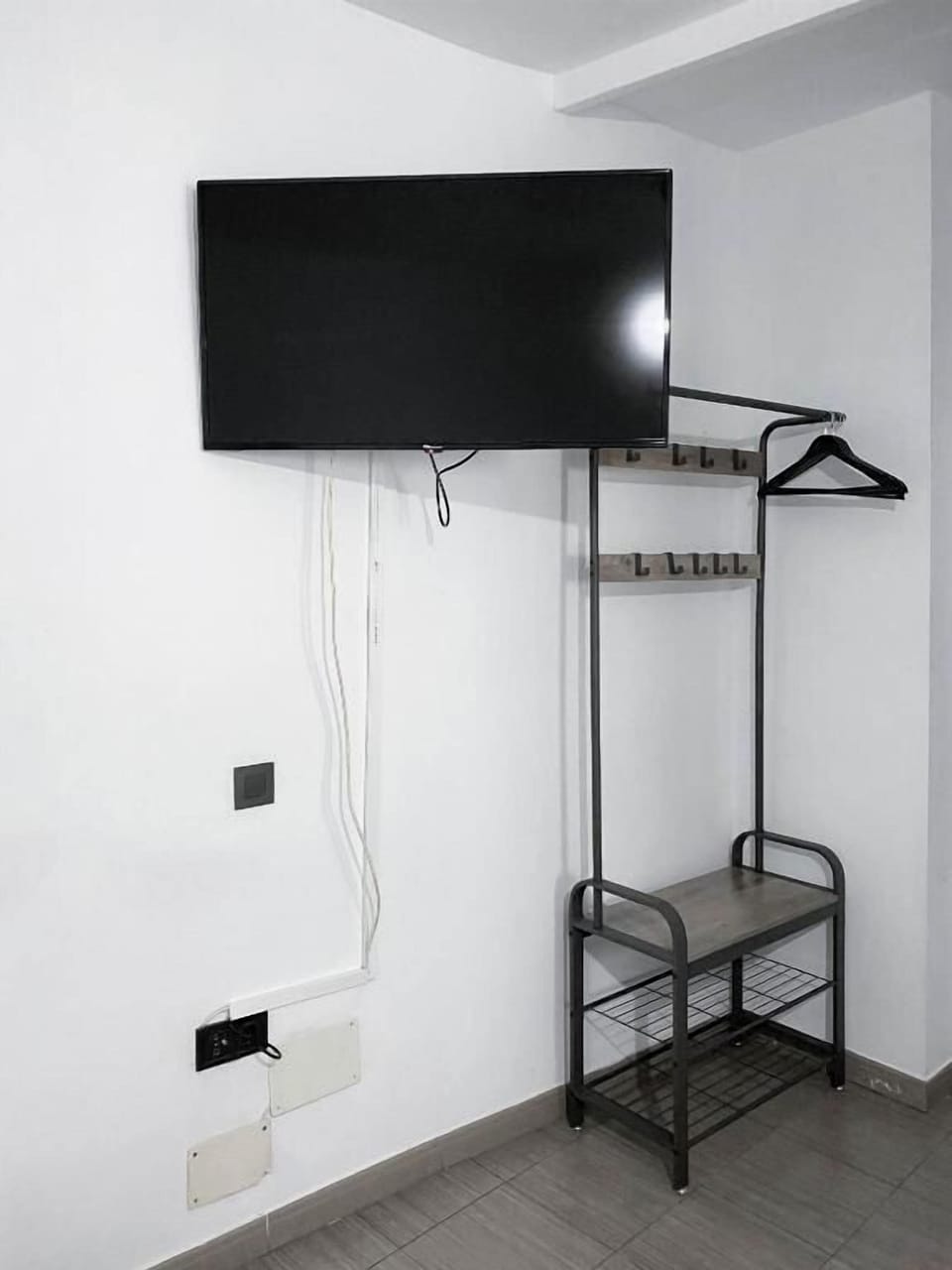 Standard Triple Room, Courtyard View | Interior