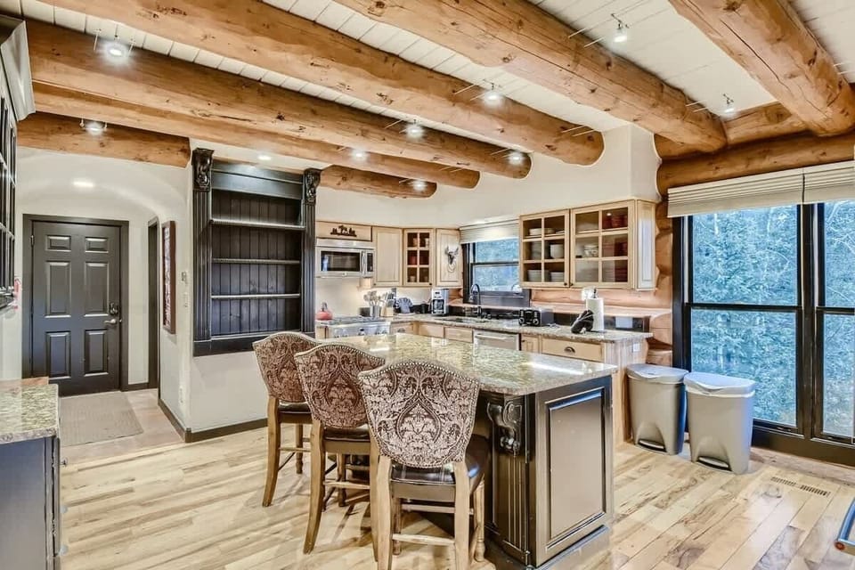 House, Multiple Beds, Patio, Mountain View (A-S-232SSW) | Private kitchen