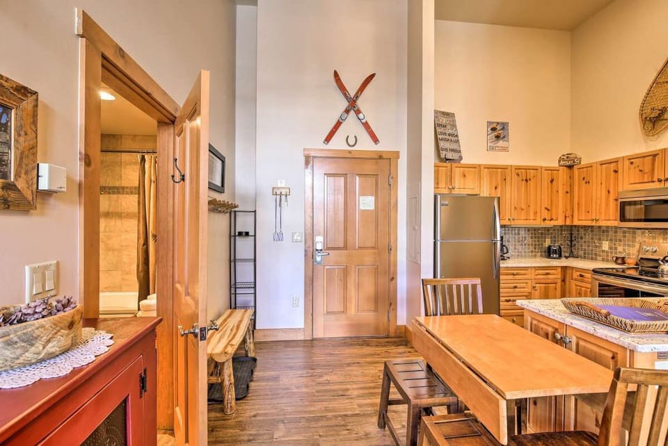 Studio Suite, Multiple Beds, Patio, Mountain View (A-K-AZ-ES8632) | Private kitchen