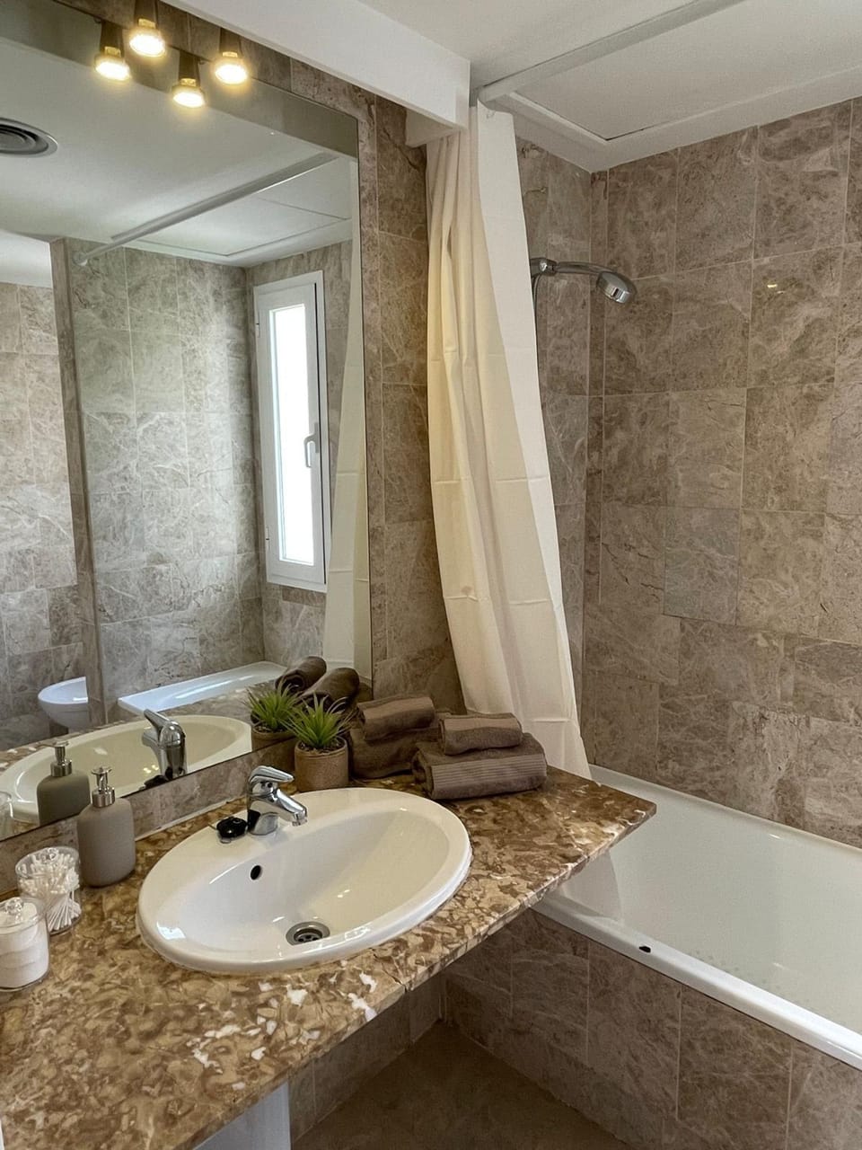 House | 2 bedrooms, Internet