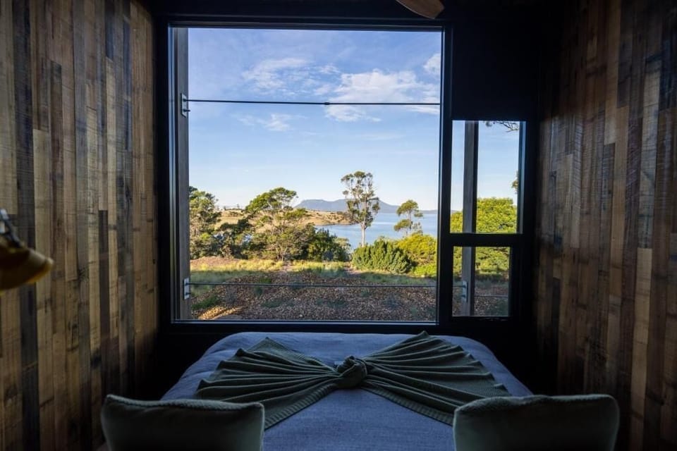 Suite, Balcony, Bay View | Iron/ironing board, free cribs/infant beds, bed sheets