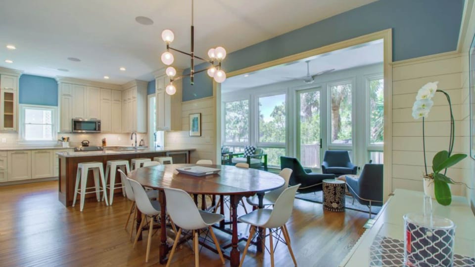 House (5 Bedrooms) | Interior