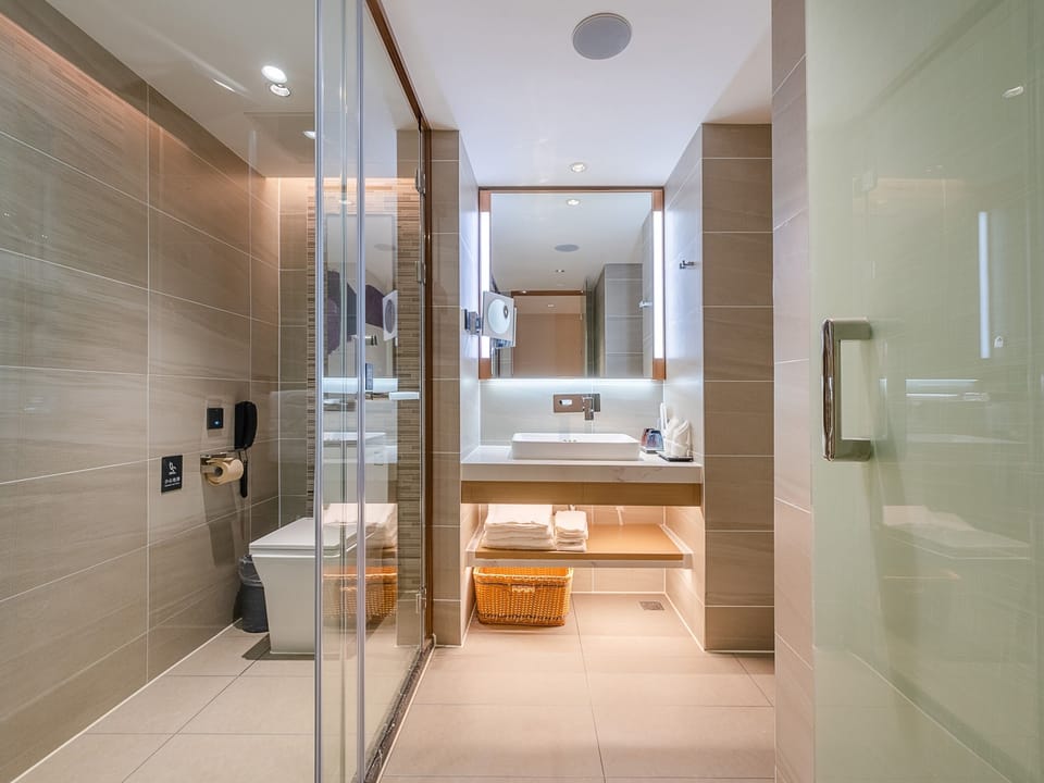 Standard Double Room, No Windows | Bathroom | Shower, rainfall showerhead, free toiletries, hair dryer