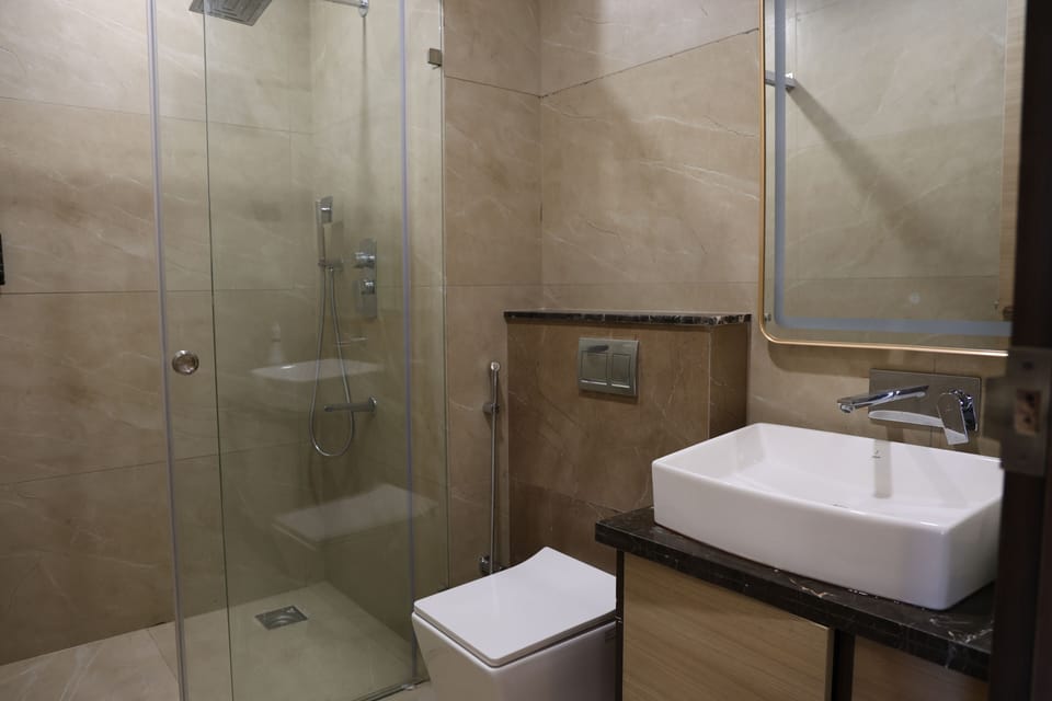 Signature Room | Bathroom