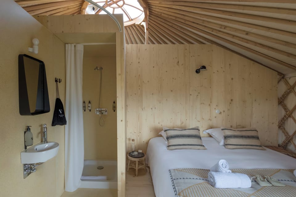 Yourte | In-room safe, soundproofing, iron/ironing board (on request)