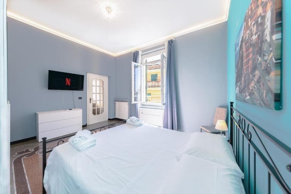 Family Studio, Private Bathroom, City View (N5) | Laptop workspace, blackout drapes, iron/ironing board (on request)
